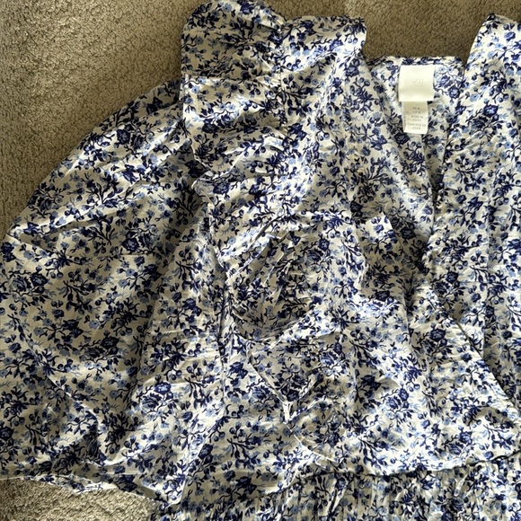 H&M dress - Picture 3 of 7